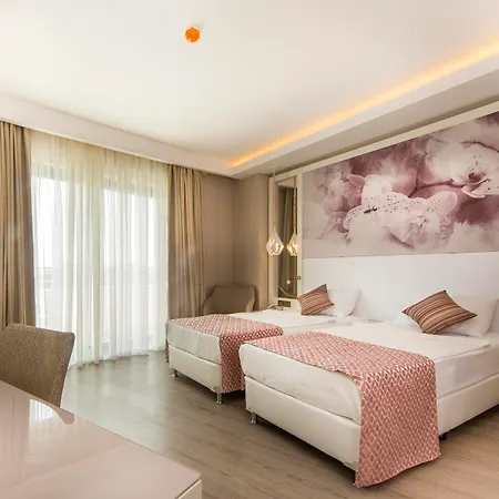 Diamond Premium & - Ultra Hotel Sidé
